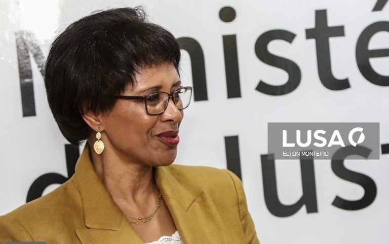 Ex-ministra Joana Rosa anuncia candidatura à Presidência de Cabo Verde