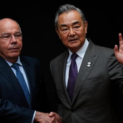 Brasil e China são pilares de estabilidade no mundo atual, afirma MNE chinês