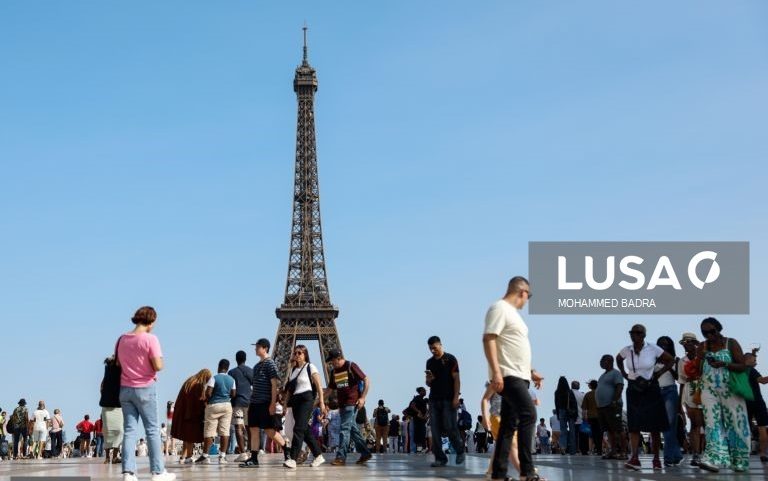 Dormidas turísticas sobem 4,3% na UE no 1º trimestre