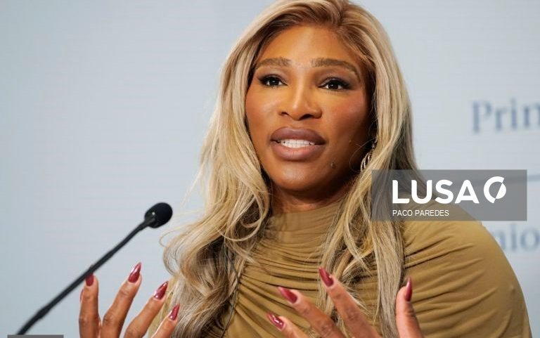 Serena Williams vai regressar ao ténis profissional para jogar pares em Queen’s