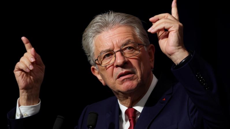 Líder da esquerda radical francesa inicia campanha presidencial para 2027