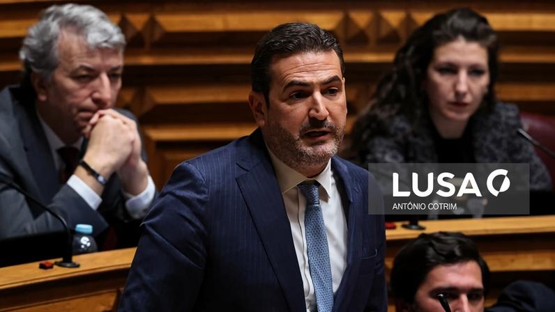 PSD quer revisão constitucional com todos e rejeita inconstitucionalidades do PS