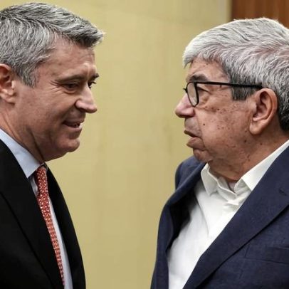 Ferro Rodrigues pede ao PS que não viabilize Orçamento de Estado de 2027