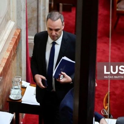 Chefe de gabinete de líder argentino demite-se por escândalo de corrupção