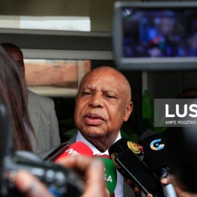 General angolano Higino Carneiro não foi notificado e contesta competência