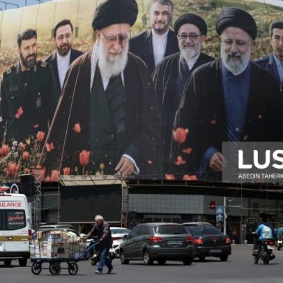 Teerã finaliza preparativos para funeral de três dias de Khamenei após adiamento