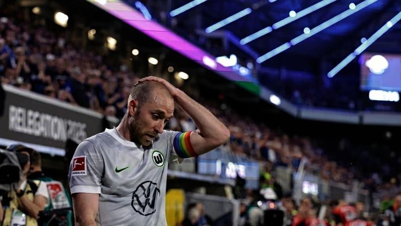 Christian Eriksen permanece estável e deverá receber alta em breve