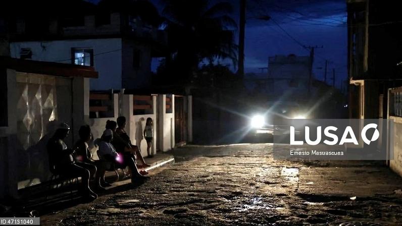 Cuba sofre cortes prolongados de eletricidade que afetam 62% do território