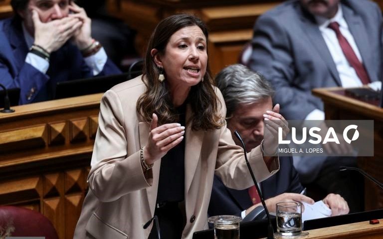 IL acusa Chega de uso mediático após acordo com PSD sobre revisão constitucional
