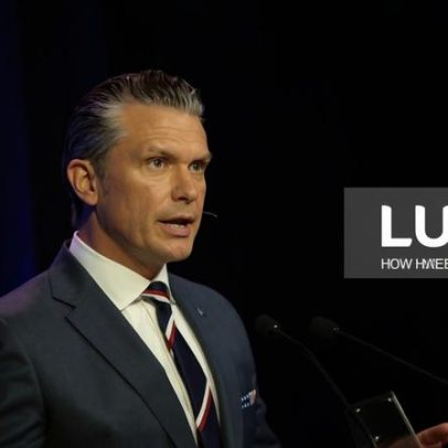 Líder dos EUA compara desembarque de Normandia à invasão de imigrantes