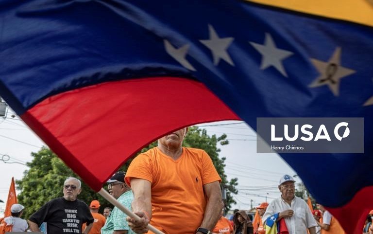 Antigo deputado Wilmer Azuaje regressa à Venezuela após sete anos de exílio