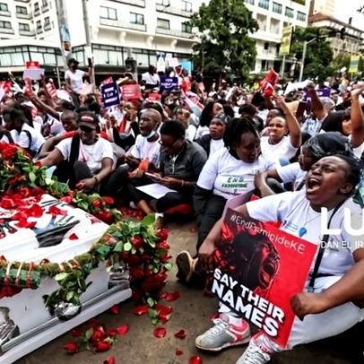 Protestos em Nairobi contra assassinatos de mulheres e crianças