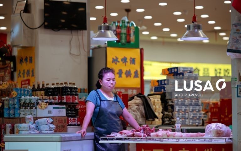 China acusa OCDE de politizar relatório sobre subsídios industriais