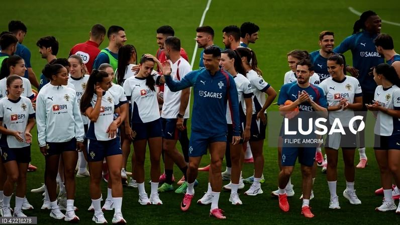 Portugal faz segundo treino para o Mundial 2026 com apoio da seleção feminina
