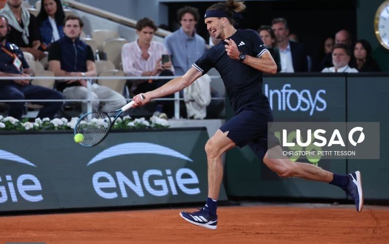 Alexander Zverev pela quinta vez nas meias-finais de Roland Garros