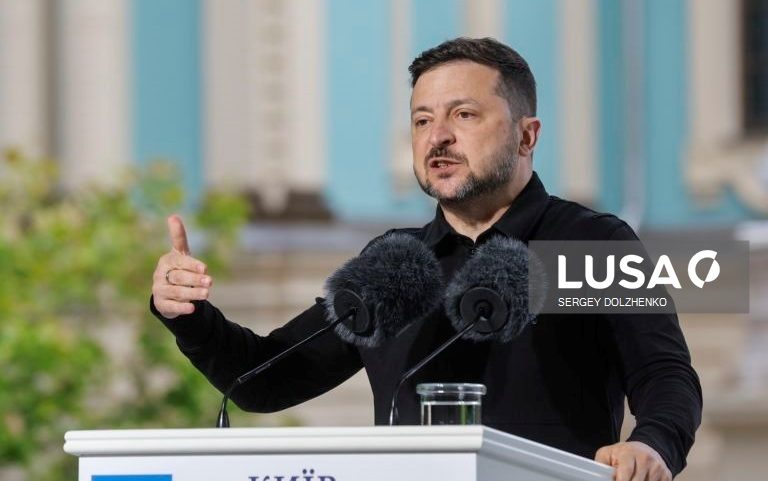 Zelensky pede à Europa ter voz nas negociações de paz