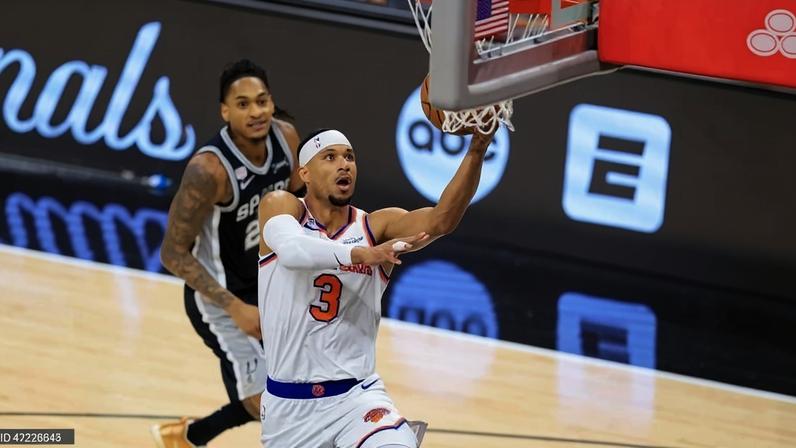 Knicks vencem em San Antonio no primeiro jogo da final da NBA