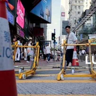Hong Kong prende proprietária de livraria independente por sedição
