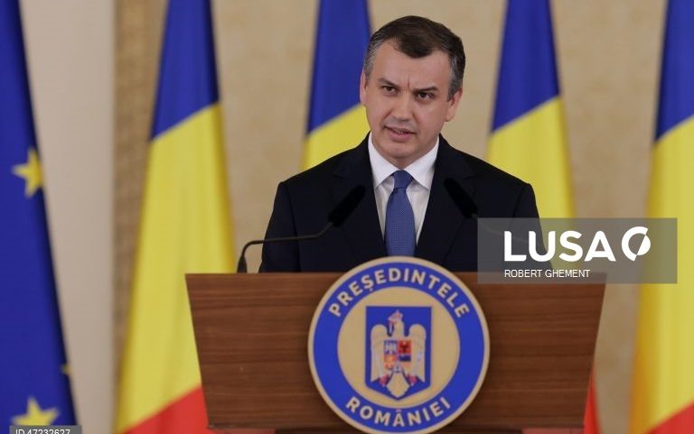 Presidente da Roménia nomeia Eugen Tomac como primeiro-ministro