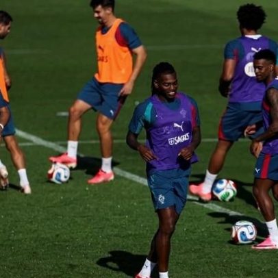 Portugal faz último treino antes do encontro com o Chile