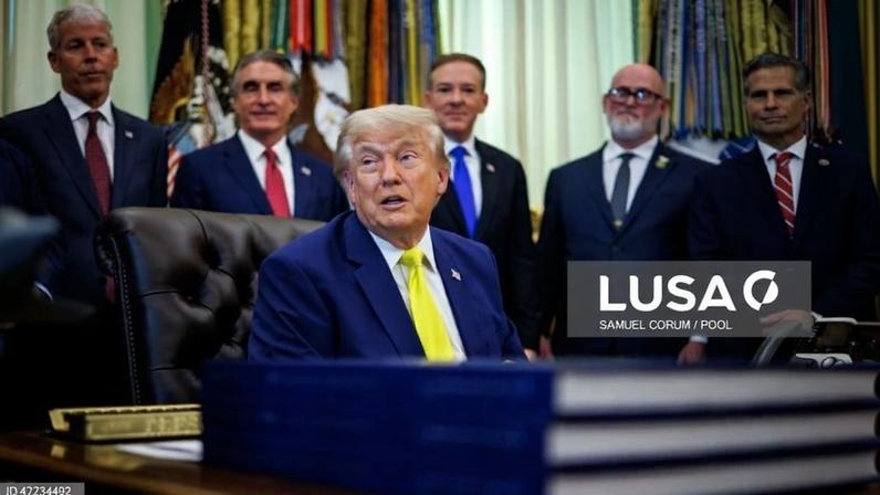 Trump considera positiva a troca de mensagens entre Putin e Zelensky