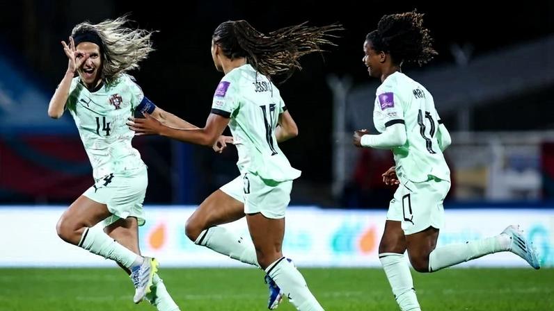 Portugal goleia Letónia e lidera Grupo B3 de apuramento para o Mundial feminino
