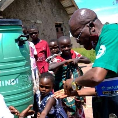 OMS reduz risco de epidemia de Ébola na maior parte da África