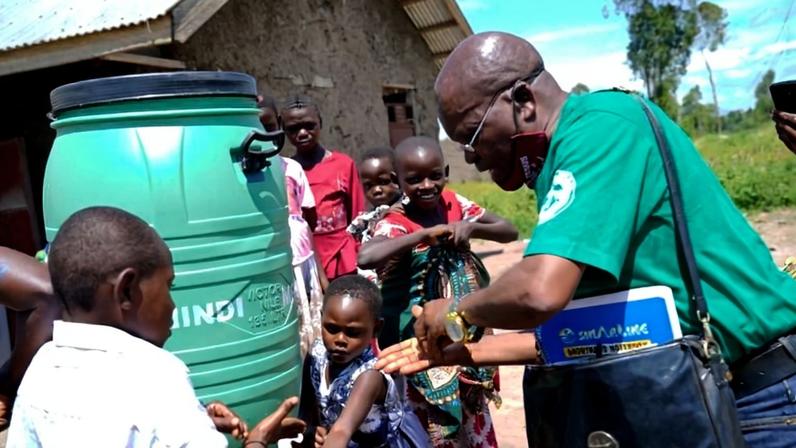 OMS reduz risco de epidemia de Ébola na maior parte da África