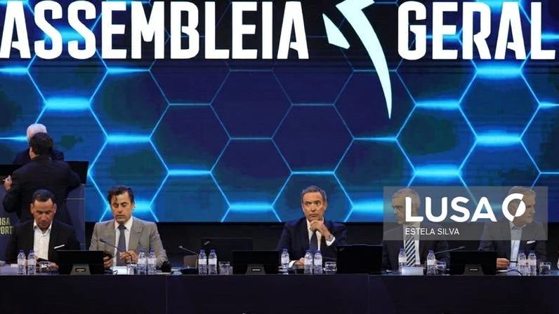 Clubes aprovam 80% da distribuição de receitas da centralização no futebol