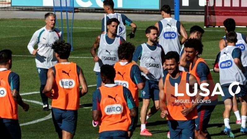 Seleção com plantel completo e sem limitações em treino vespertino