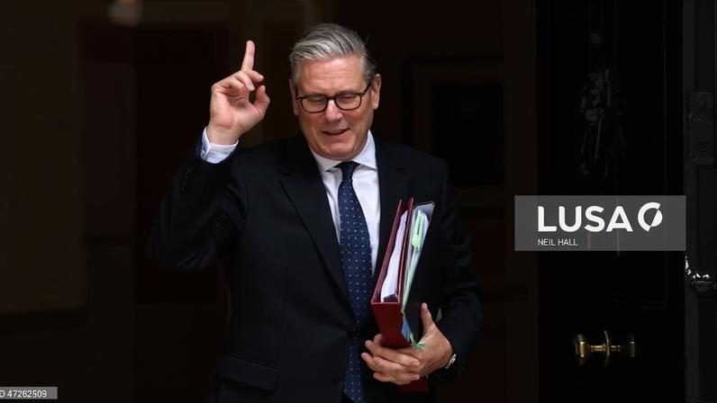 Starmer pretende investir na defesa, mantendo finanças públicas sólidas