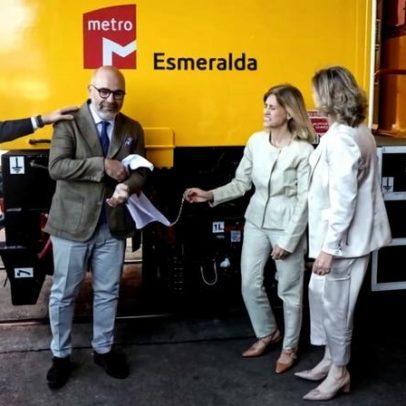 Metro recebe nova esmeriladora após quase 50 anos