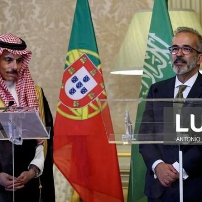Ativista portuguesa detida na Líbia permanece em boa saúde, diz MNE