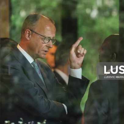 Força militar dos EUA pode facilitar soluções diplomáticas em Kiev, diz Merz