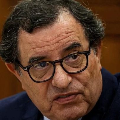 Lay-off simplificado garantiu salários a 5.686 trabalhadores, diz ministro