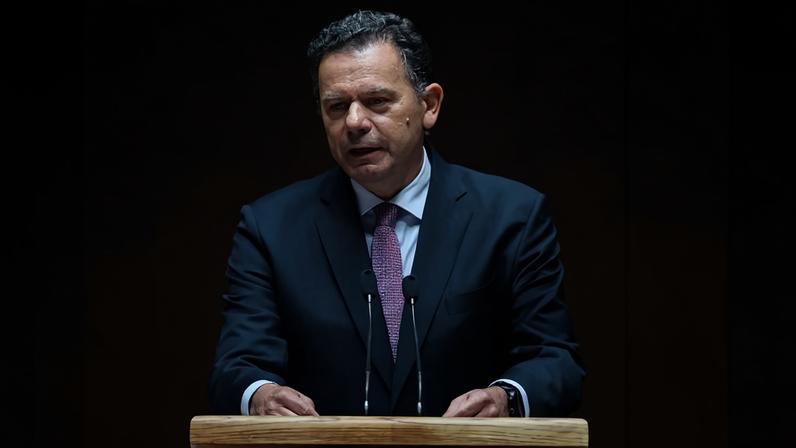 Montenegro avisa que país deve preparar-se para concorrer ao fundo europeu de competitividade