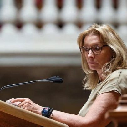 Ministra defende alterações à lei laboral para romper com empobrecimento