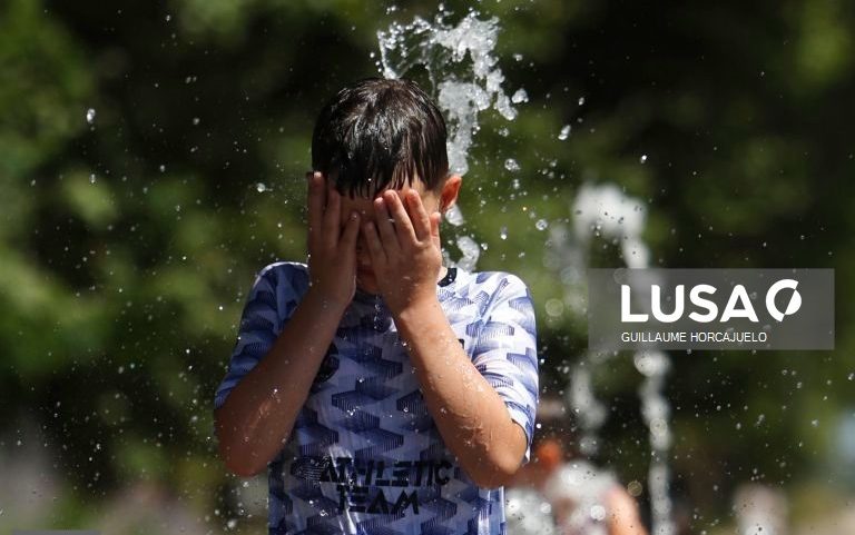 Quase 70 mil sem energia em França após apagão causado pelo calor