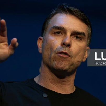 Flávio Bolsonaro apresenta plano de segurança com castração química