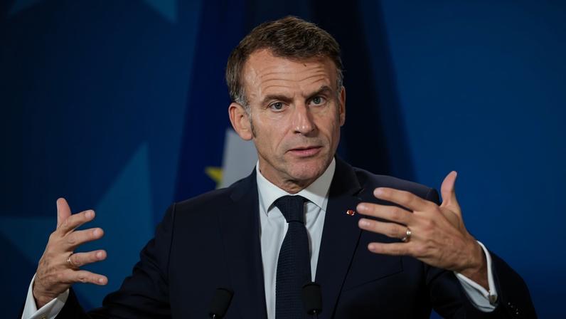 França afirma que centros de migrantes são incompatíveis com valores europeus