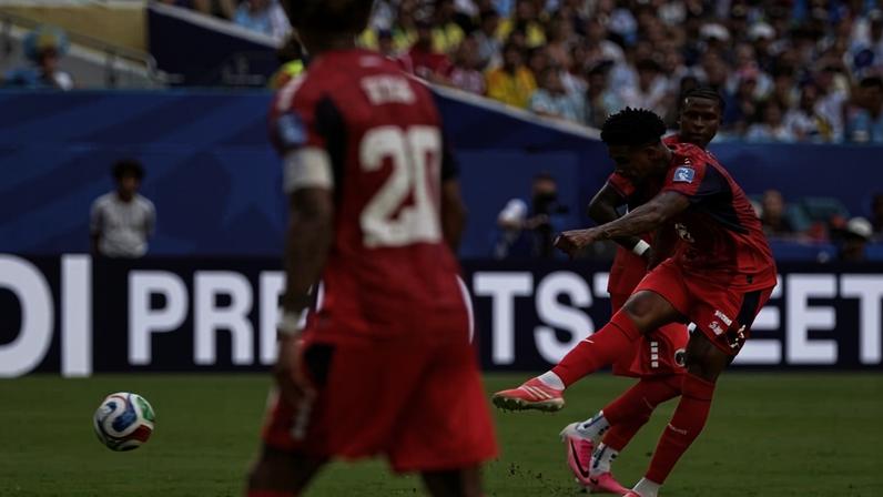 Kevin Pina celebra primeiro golo de Cabo Verde em fases finais de Mundiais