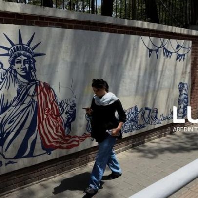 Guarda Revolucionária do Irão ataca Kuwait e Bahrein em retaliação aos EUA