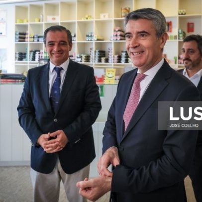 Governo é "especialista em anunciar pacotes", afirma José Luís Carneiro