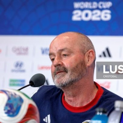 Steve Clarke deixa o cargo de selecionador da Escócia