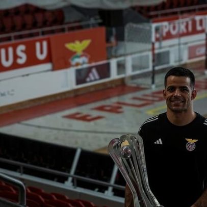 Benfica conquista título nacional de hóquei num percurso imaculado