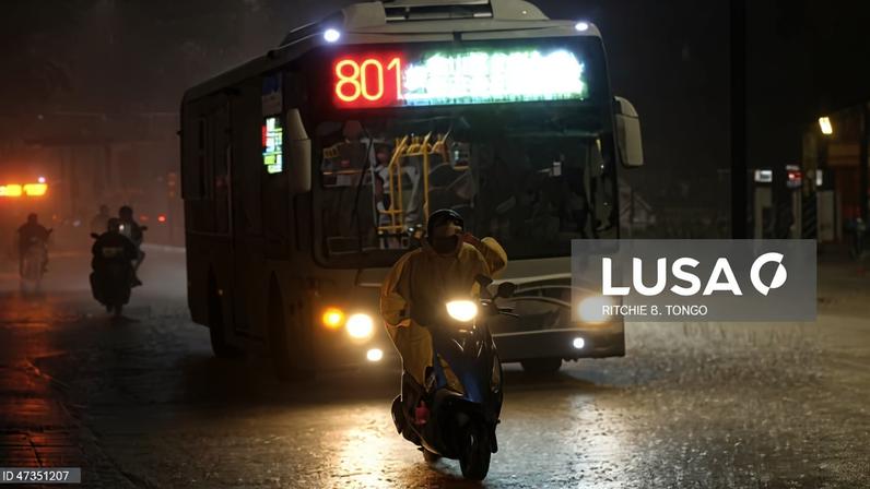 Chuvas torrenciais causam inundações e deixam dois mortos em Taiwan
