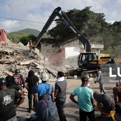 Acesso a La Guaira é restringido e população reclama de falta de socorro