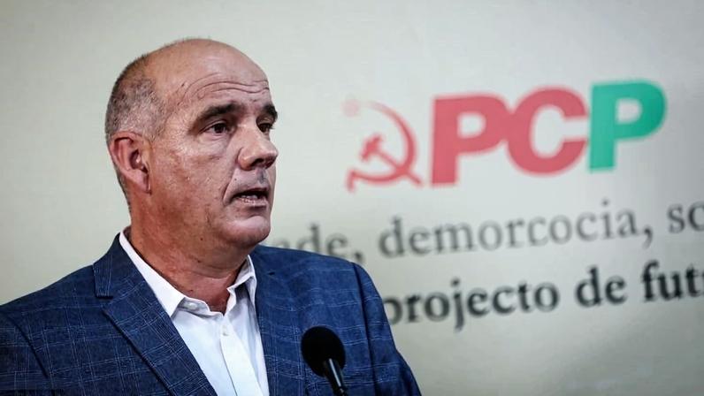 PCP acusa PS de apoiar governo derrotado para salvar PSU