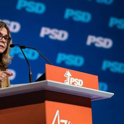 Ministra da Saúde responsabiliza governos anteriores por falhas no SNS