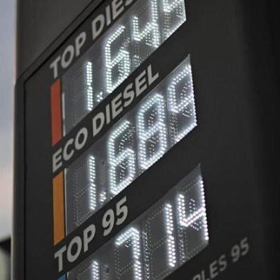 Gasóleo desce 12 cêntimos, a gasolina sobe 6 cêntimos a partir de segunda-feira